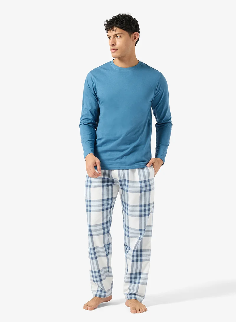 Regular fit tee and Pant set